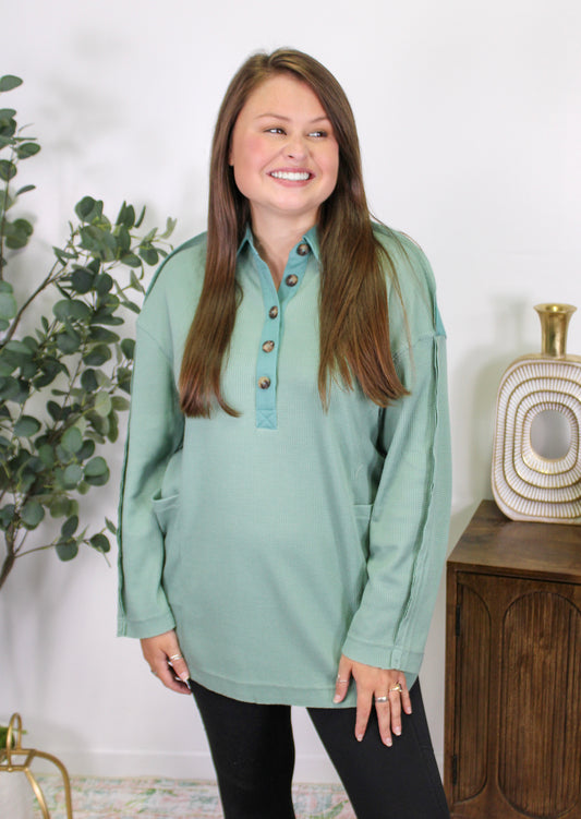 Green Button Pullover LT